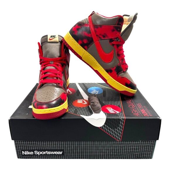Nike Dunk Hi 1985 SP Sneakers University Red Chile Red UK 9/US 10 Mens High-Top